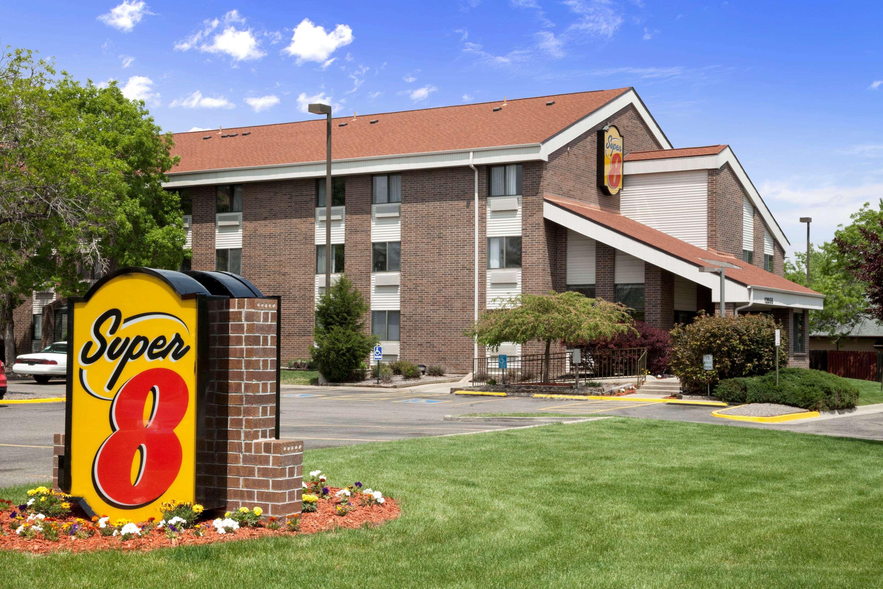 Super 8 By Wyndham Westminster Denver North Экстерьер фото
